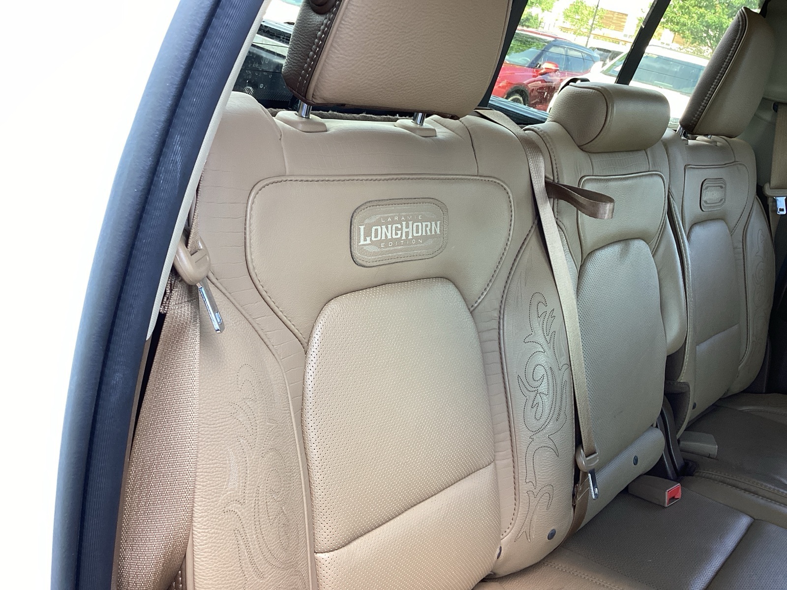Vehicle image 12 of 27