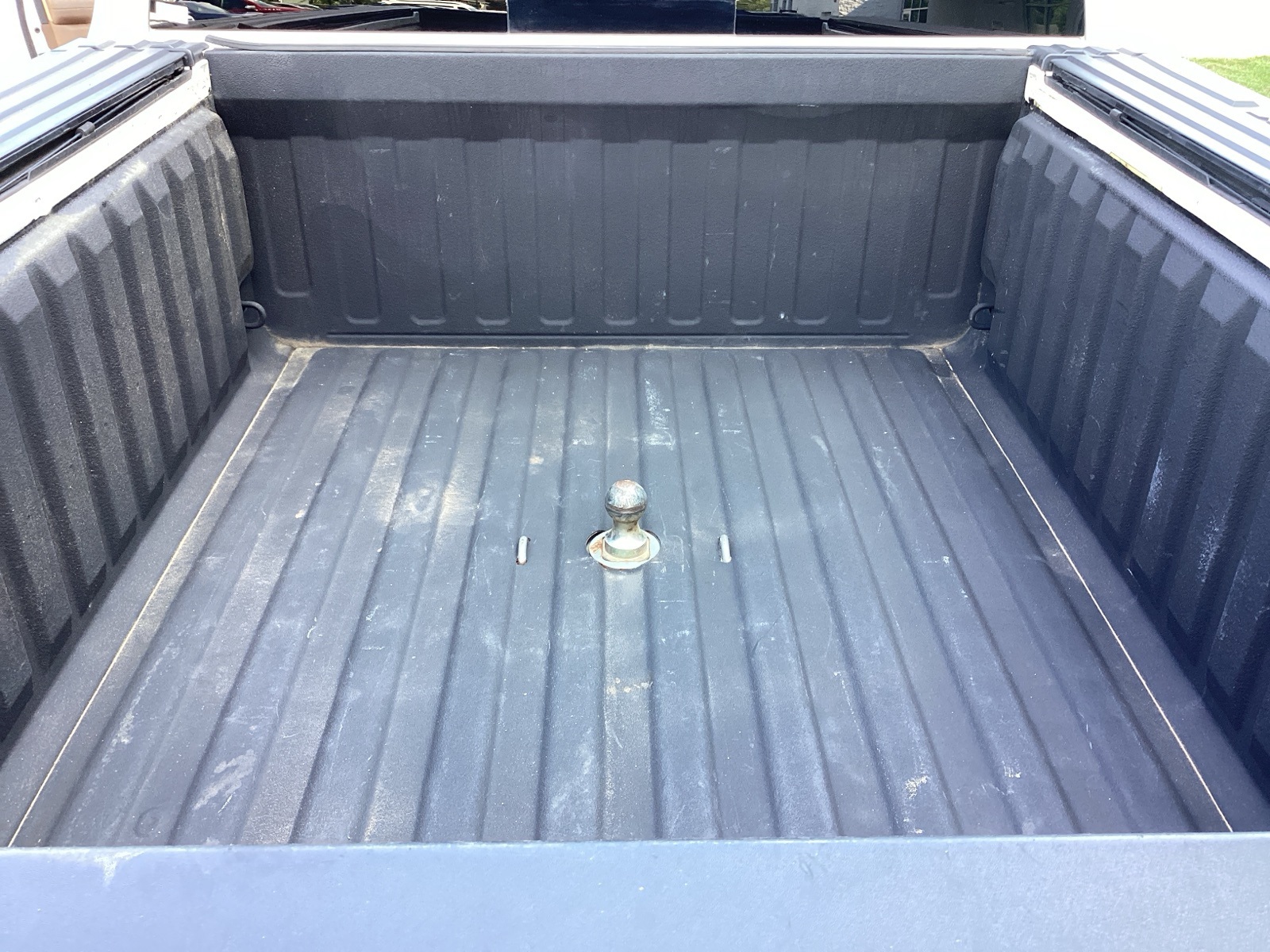 Vehicle image 9 of 27