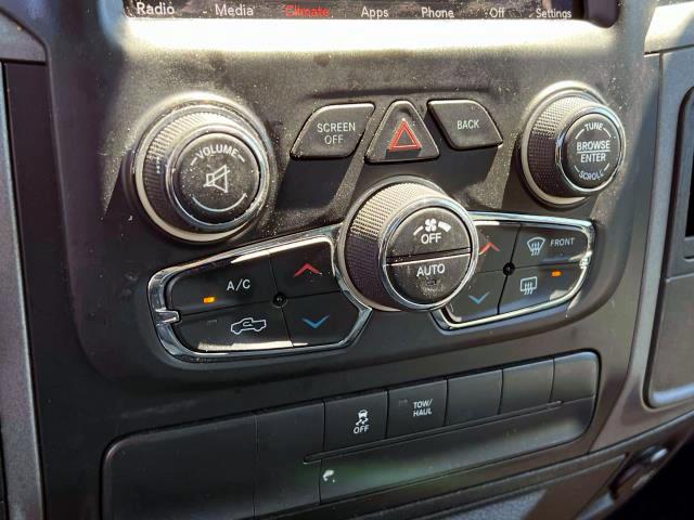 Vehicle image 28 of 30