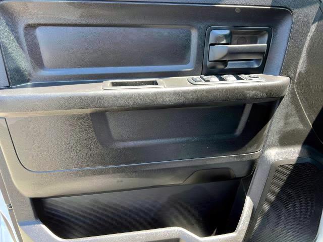 Vehicle image 15 of 30