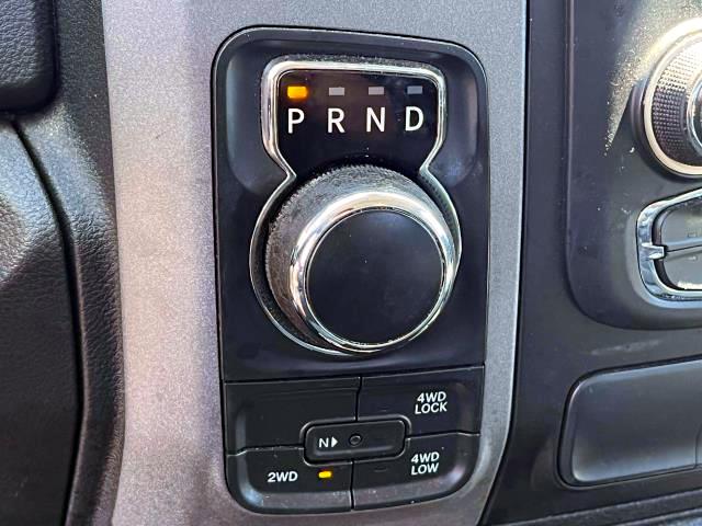 Vehicle image 24 of 30
