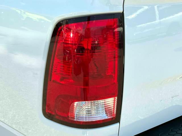 Vehicle image 8 of 30