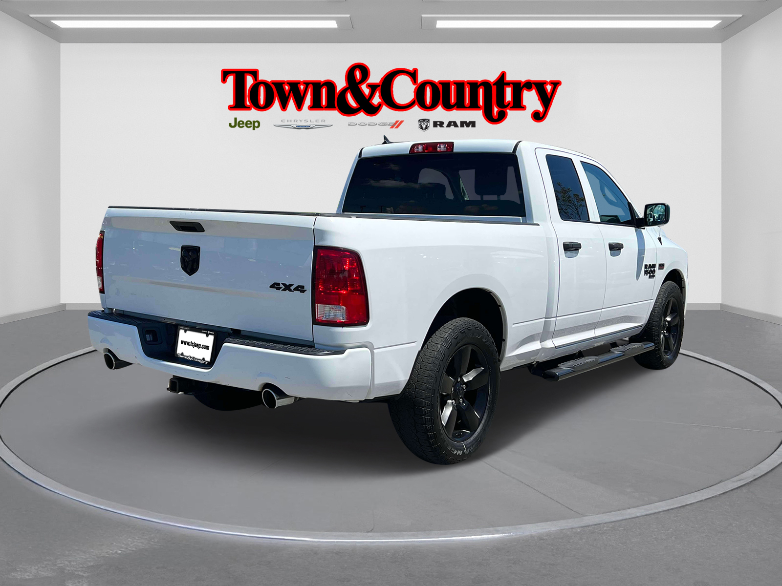 Vehicle image 4 of 30