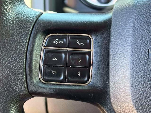 Vehicle image 19 of 30