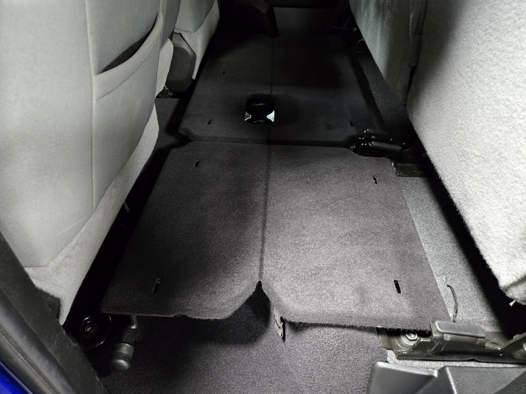 Vehicle image 14 of 63