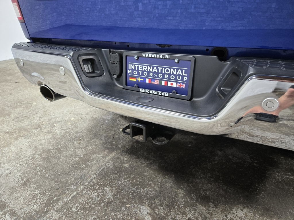 Vehicle image 57 of 63