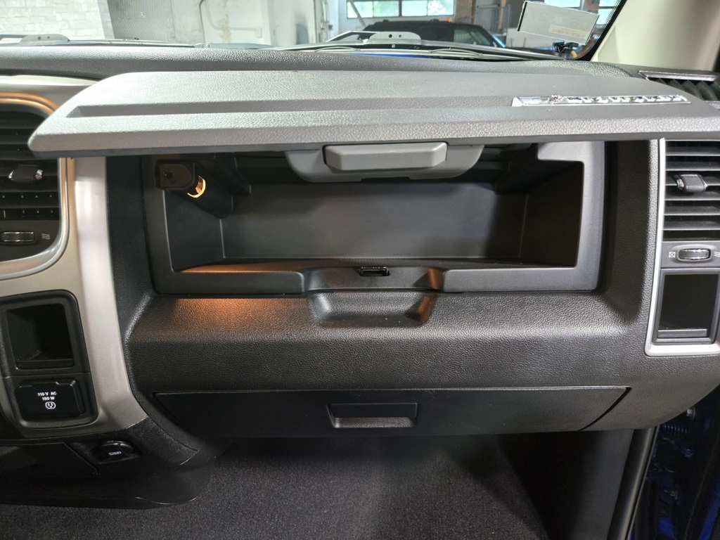 Vehicle image 60 of 63