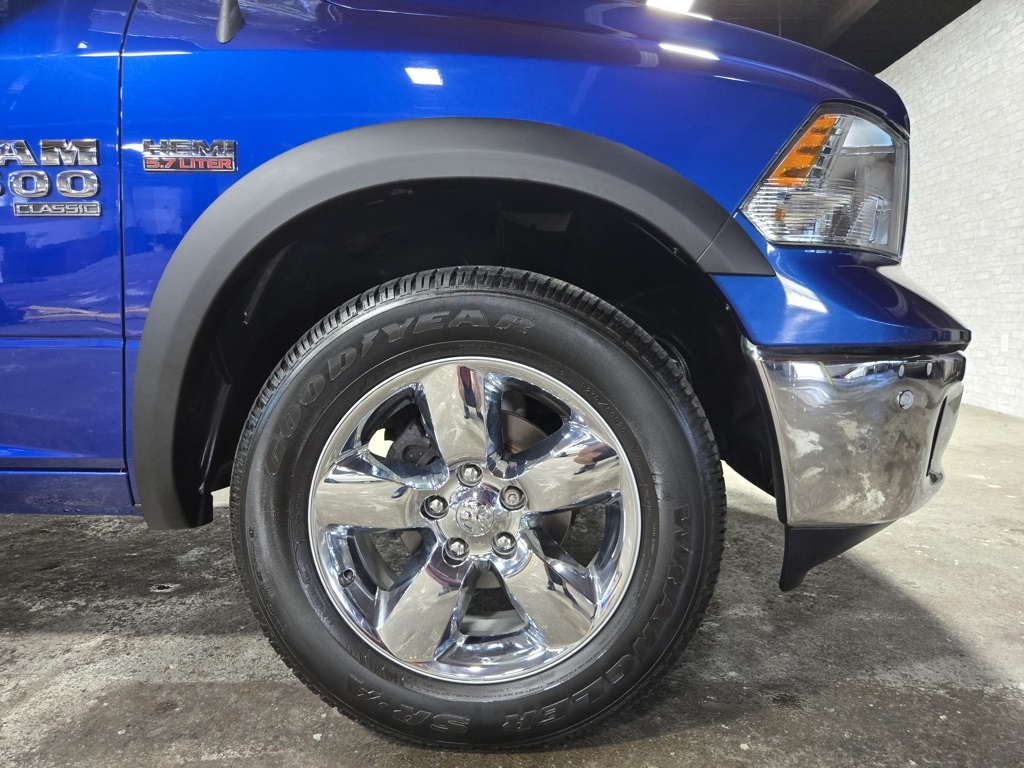 Vehicle image 12 of 63