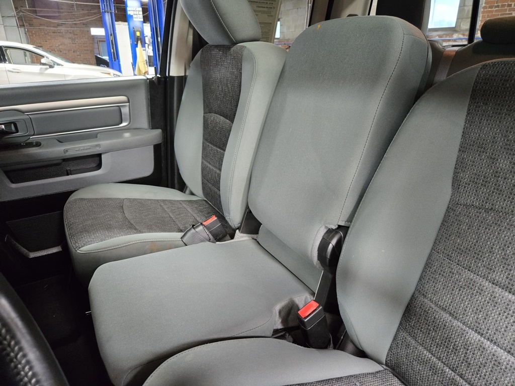 Vehicle image 18 of 63