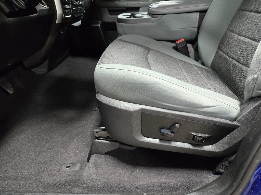 Vehicle image 54 of 63