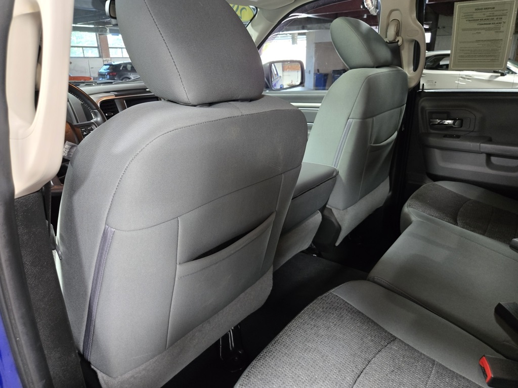 Vehicle image 17 of 63