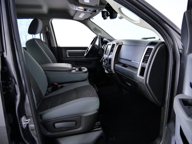 Vehicle image 13 of 27