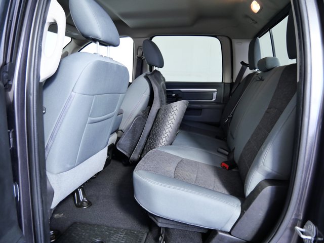 Vehicle image 16 of 27