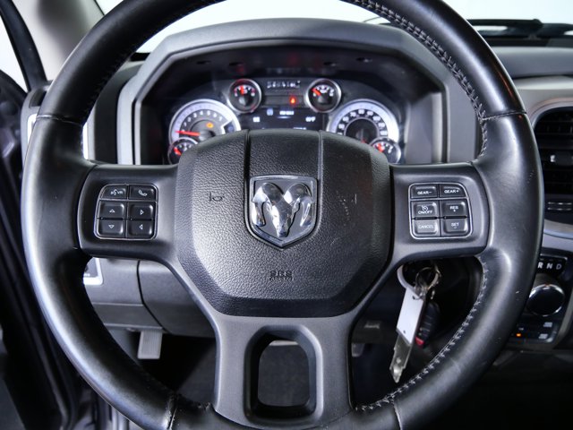 Vehicle image 24 of 27