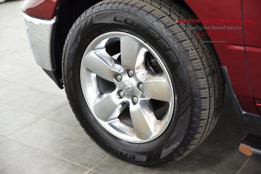 Vehicle image 11 of 34