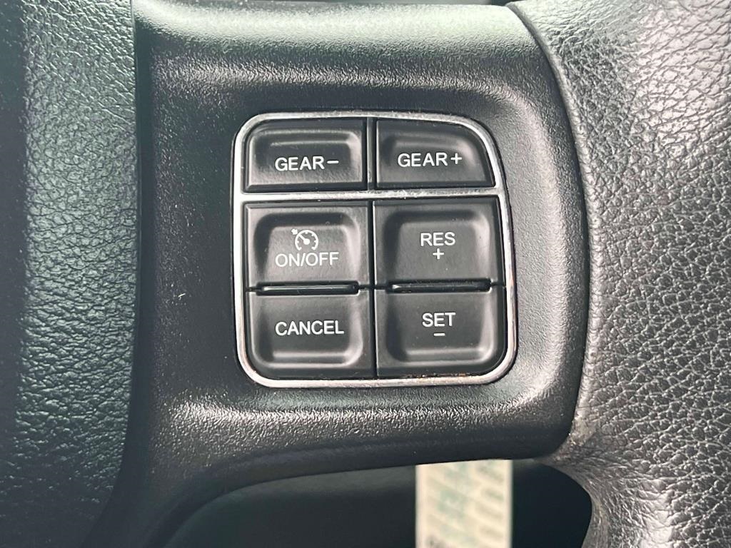 Vehicle image 20 of 30