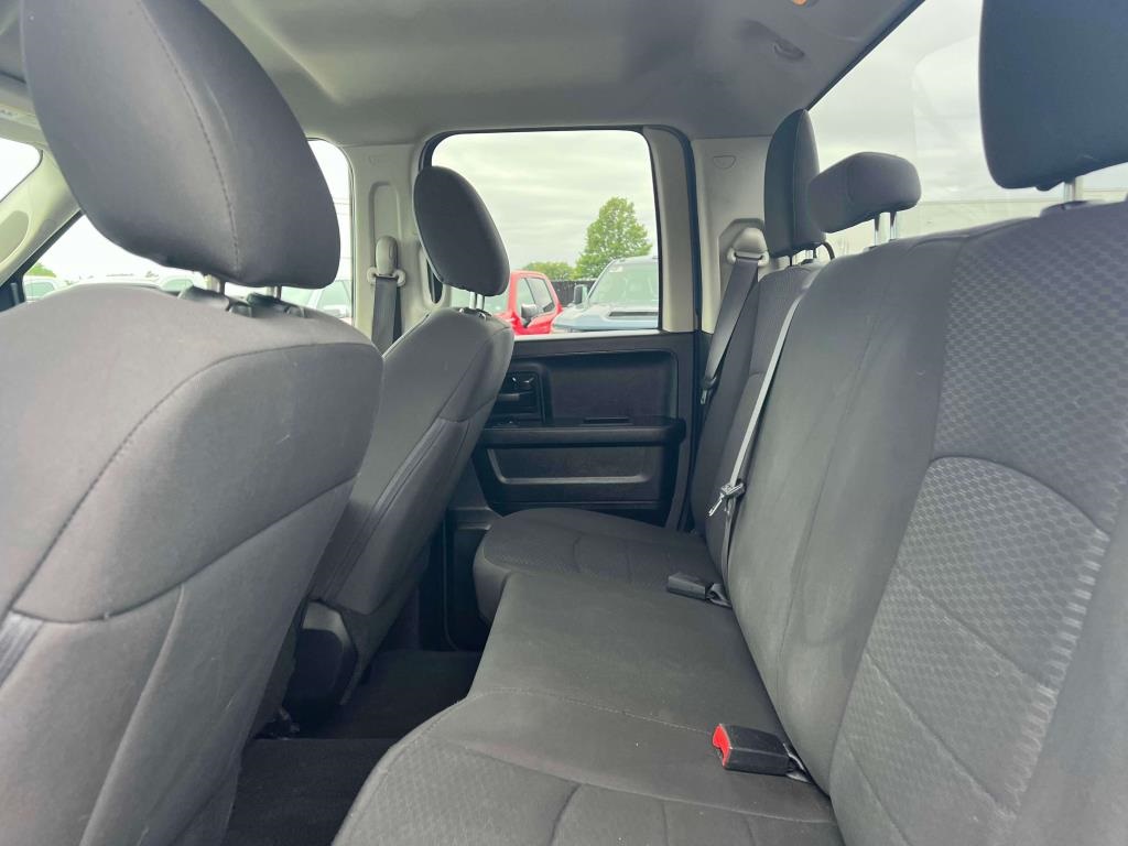 Vehicle image 12 of 30