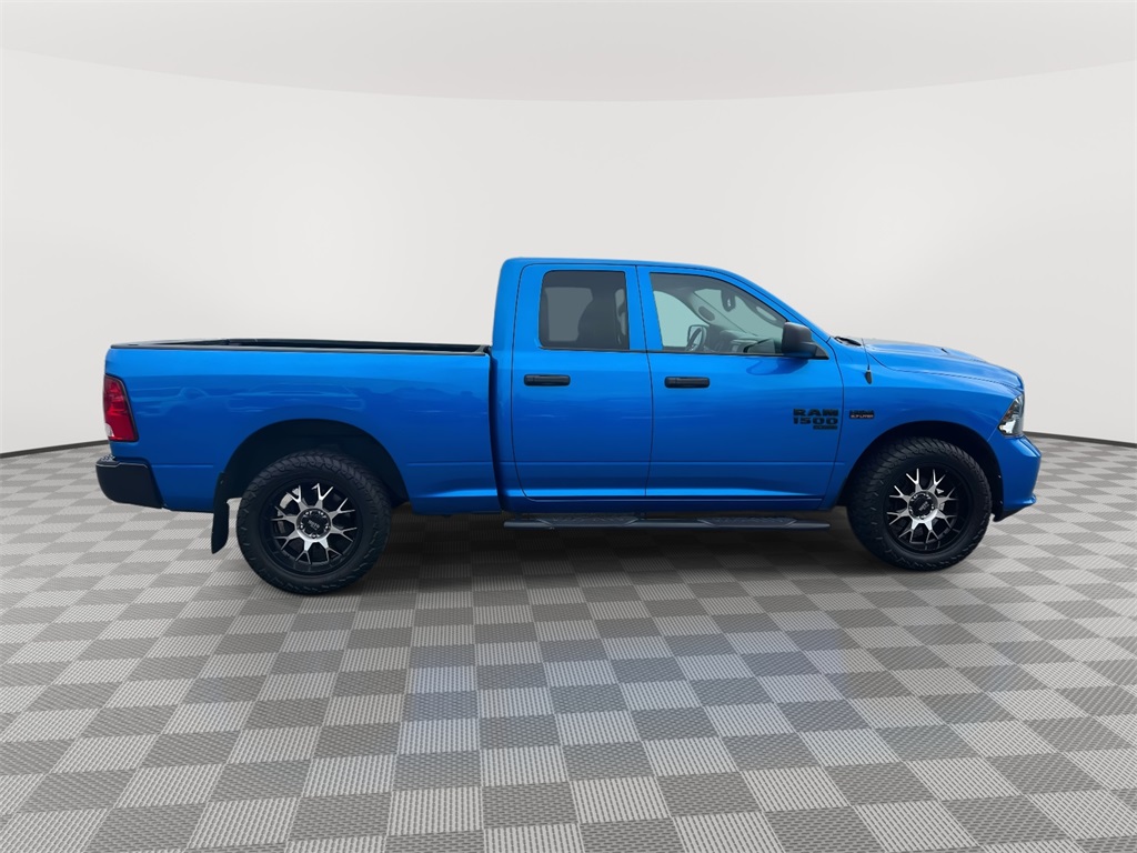 Vehicle image 4 of 30