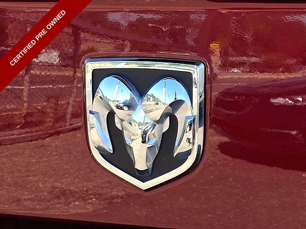 Vehicle image 30 of 31