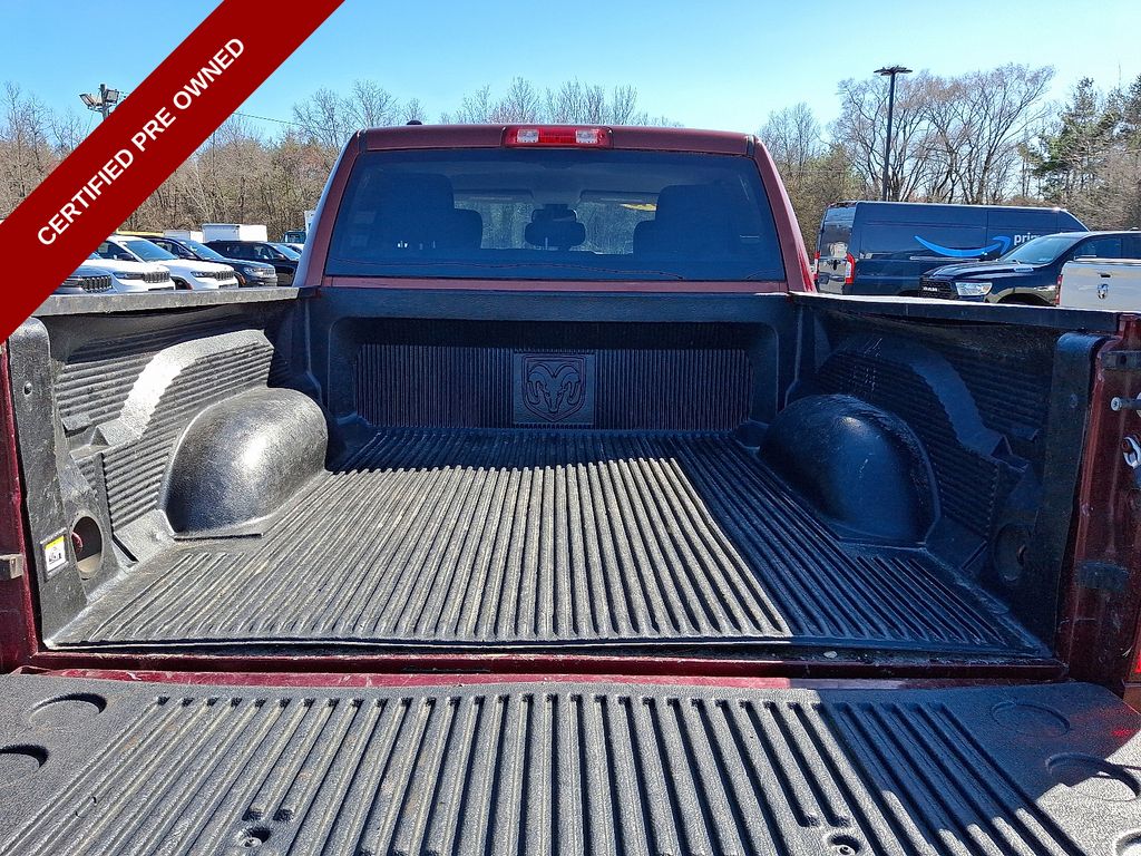 Vehicle image 13 of 31