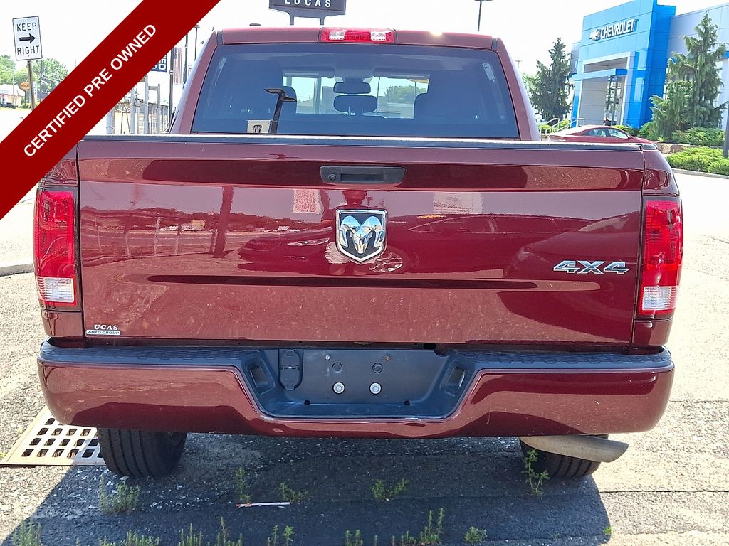 Vehicle image 8 of 31