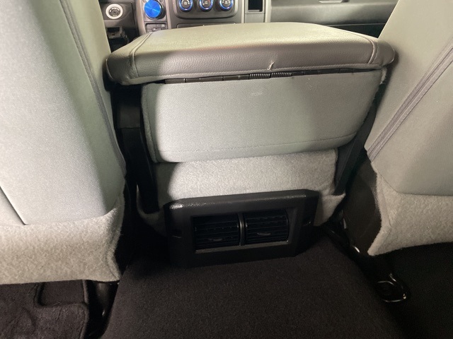 Vehicle image 16 of 20