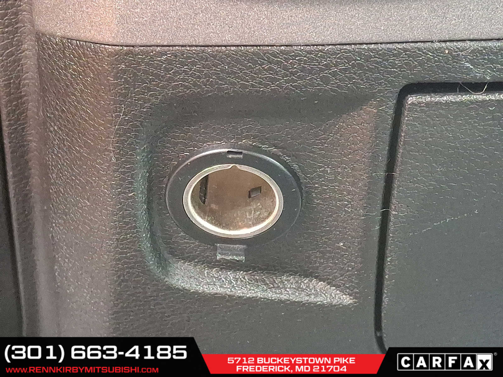 Vehicle image 27 of 31