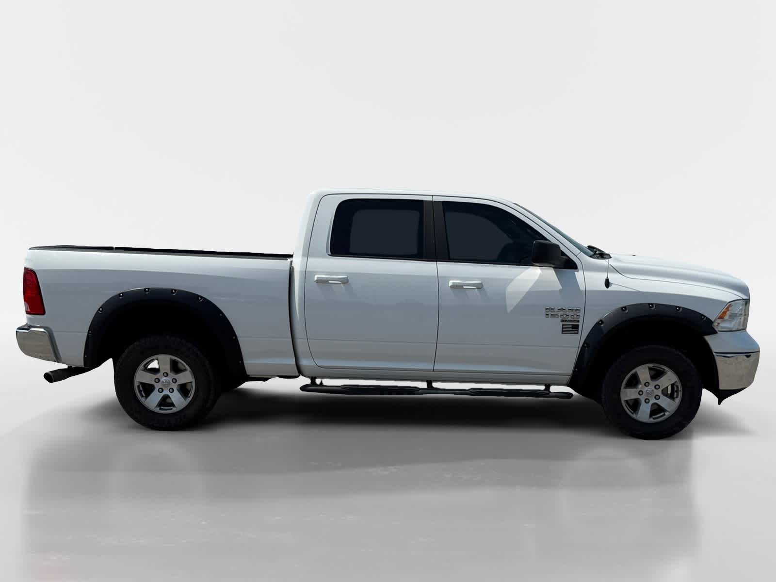 Vehicle image 4 of 26