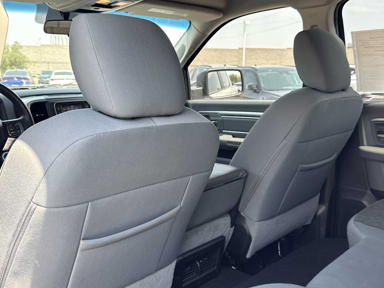 Vehicle image 15 of 26