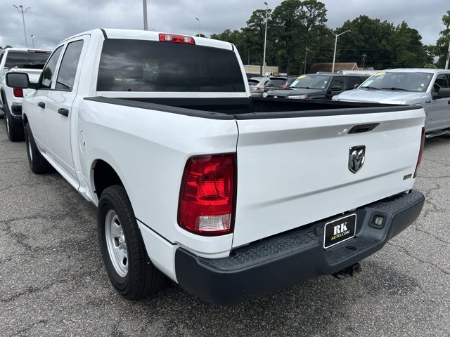Vehicle image 9 of 39