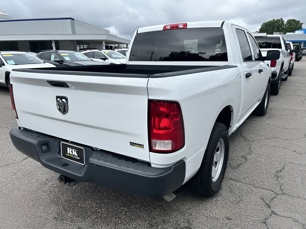Vehicle image 38 of 39