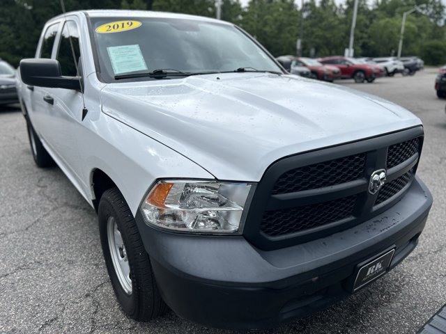 Vehicle image 6 of 39