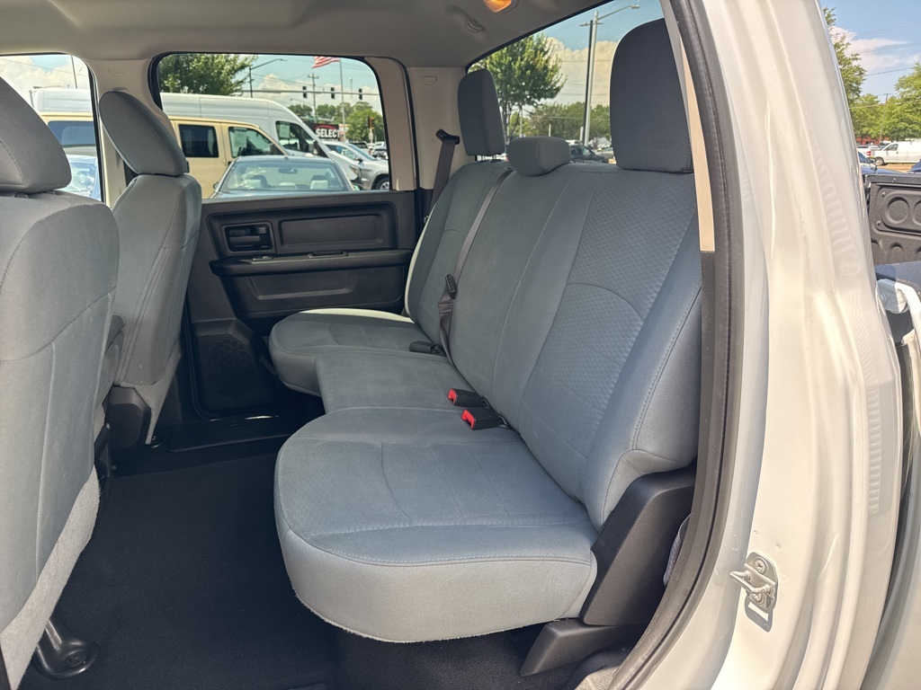 Vehicle image 9 of 20