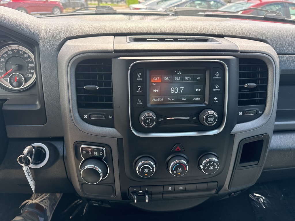 Vehicle image 16 of 20