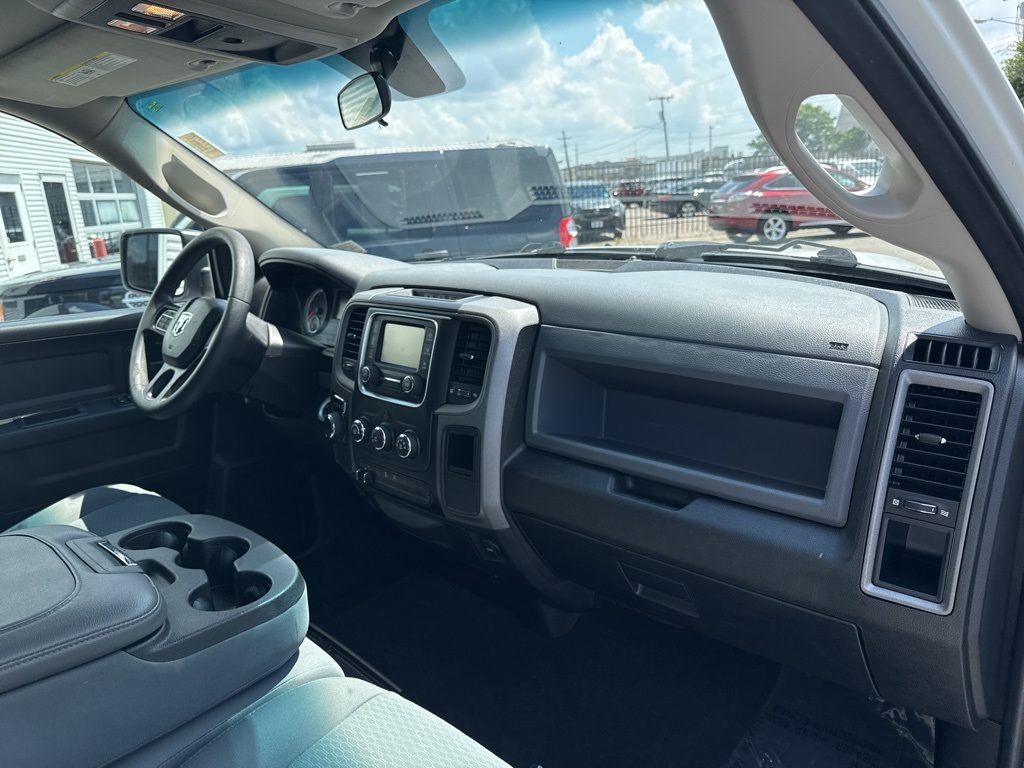 Vehicle image 11 of 20