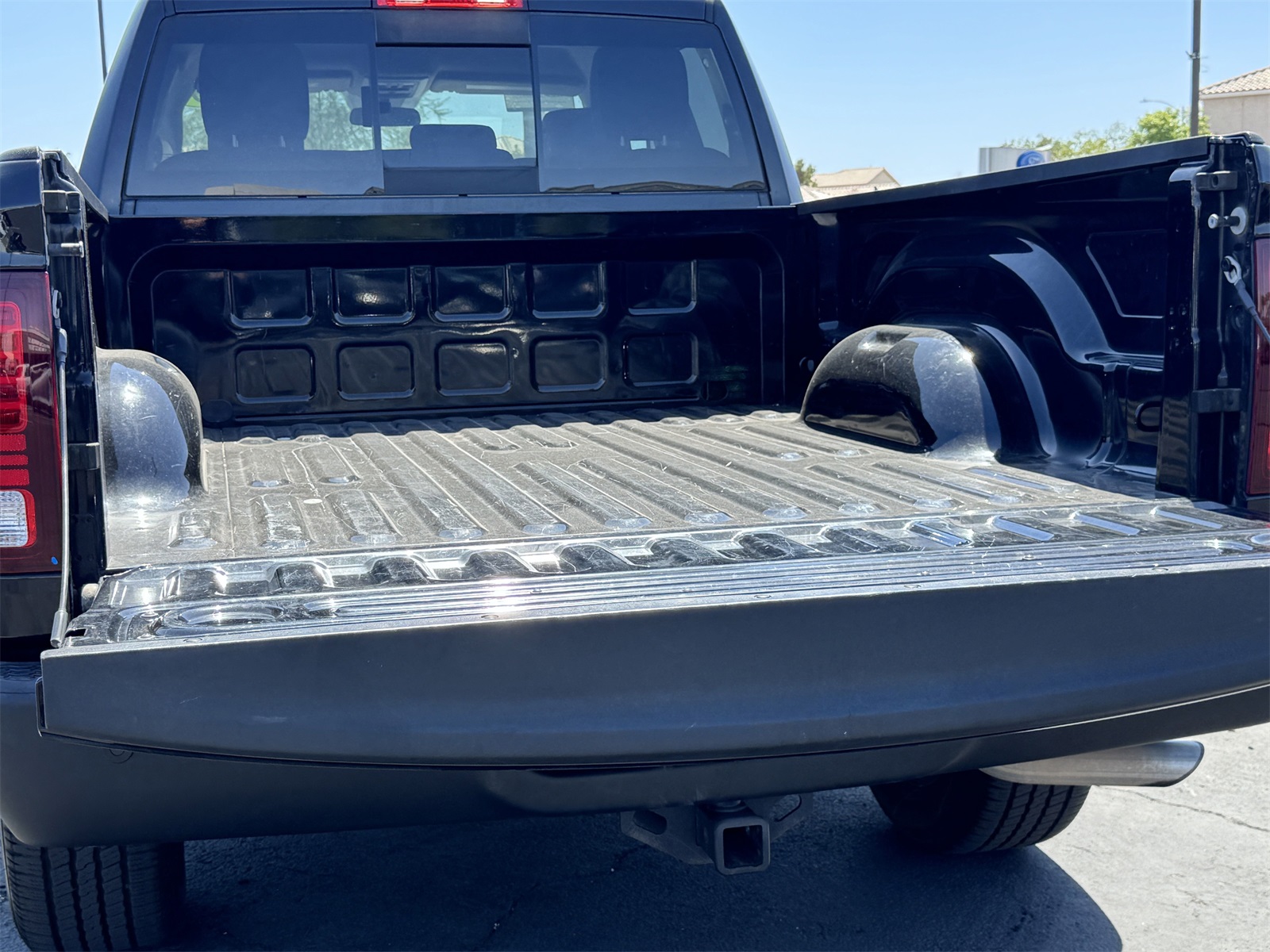 Vehicle image 9 of 23