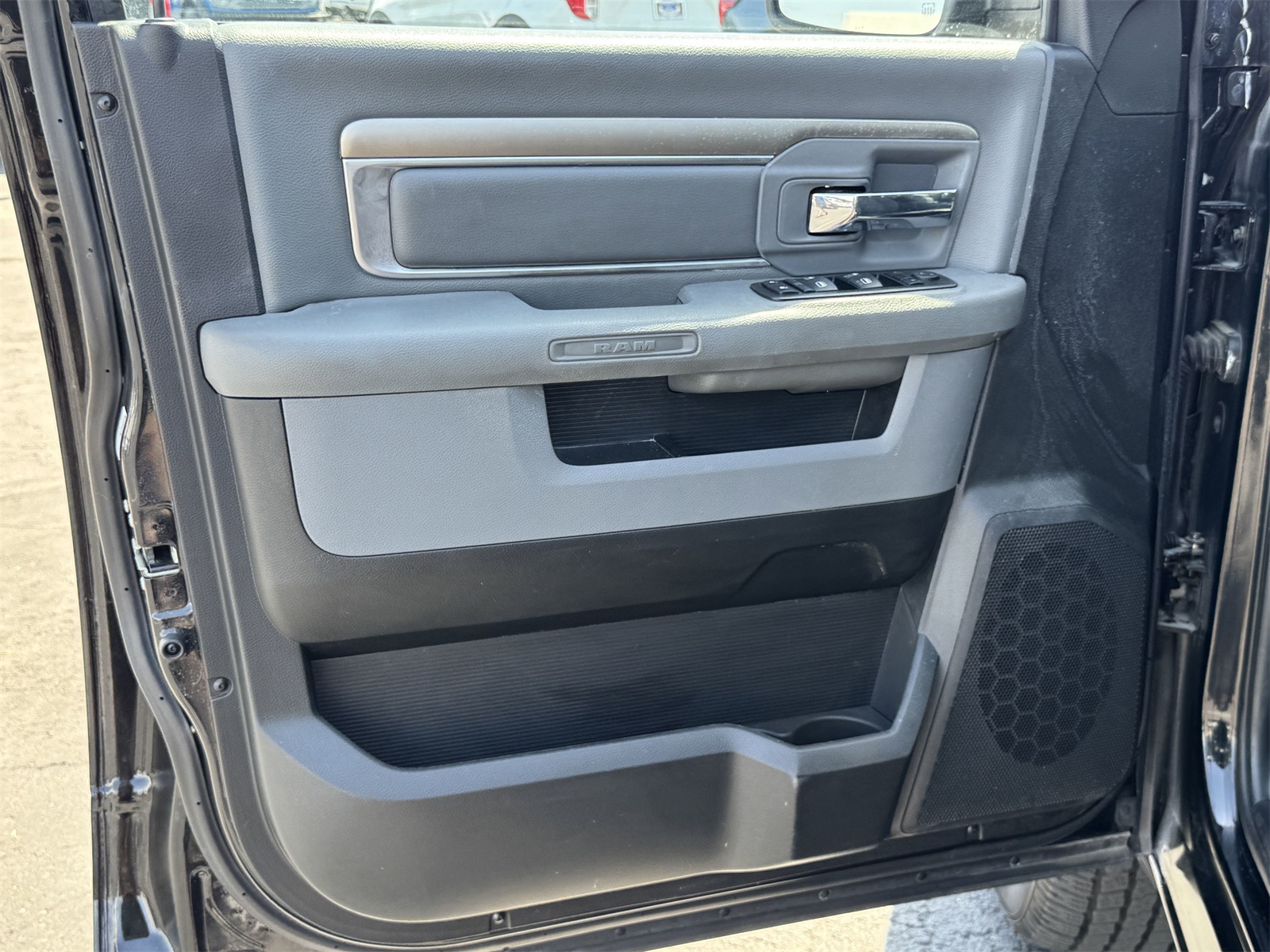 Vehicle image 20 of 23