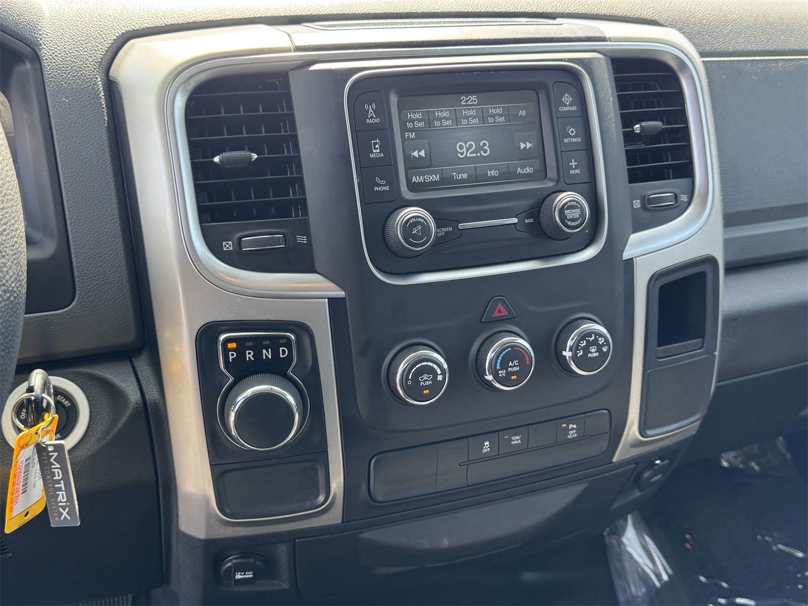 Vehicle image 18 of 23