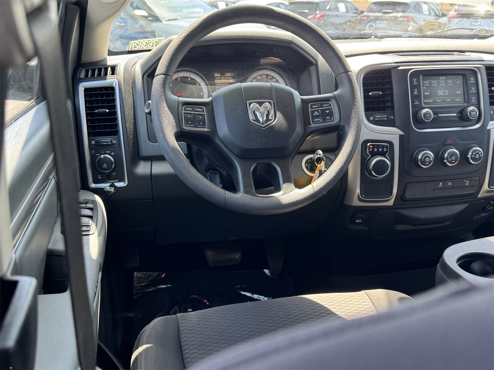 Vehicle image 14 of 23