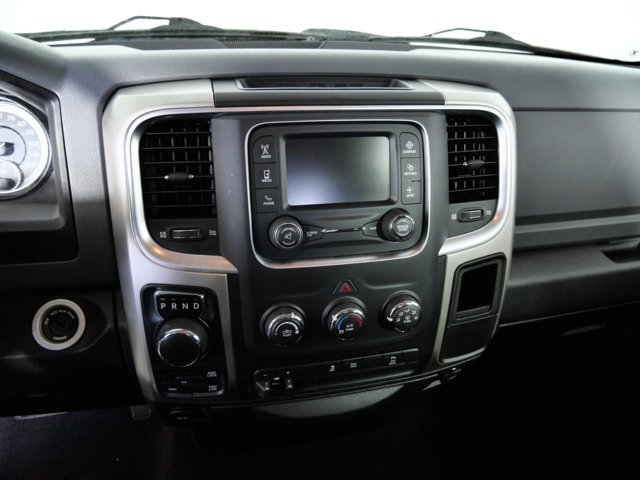 Vehicle image 20 of 28