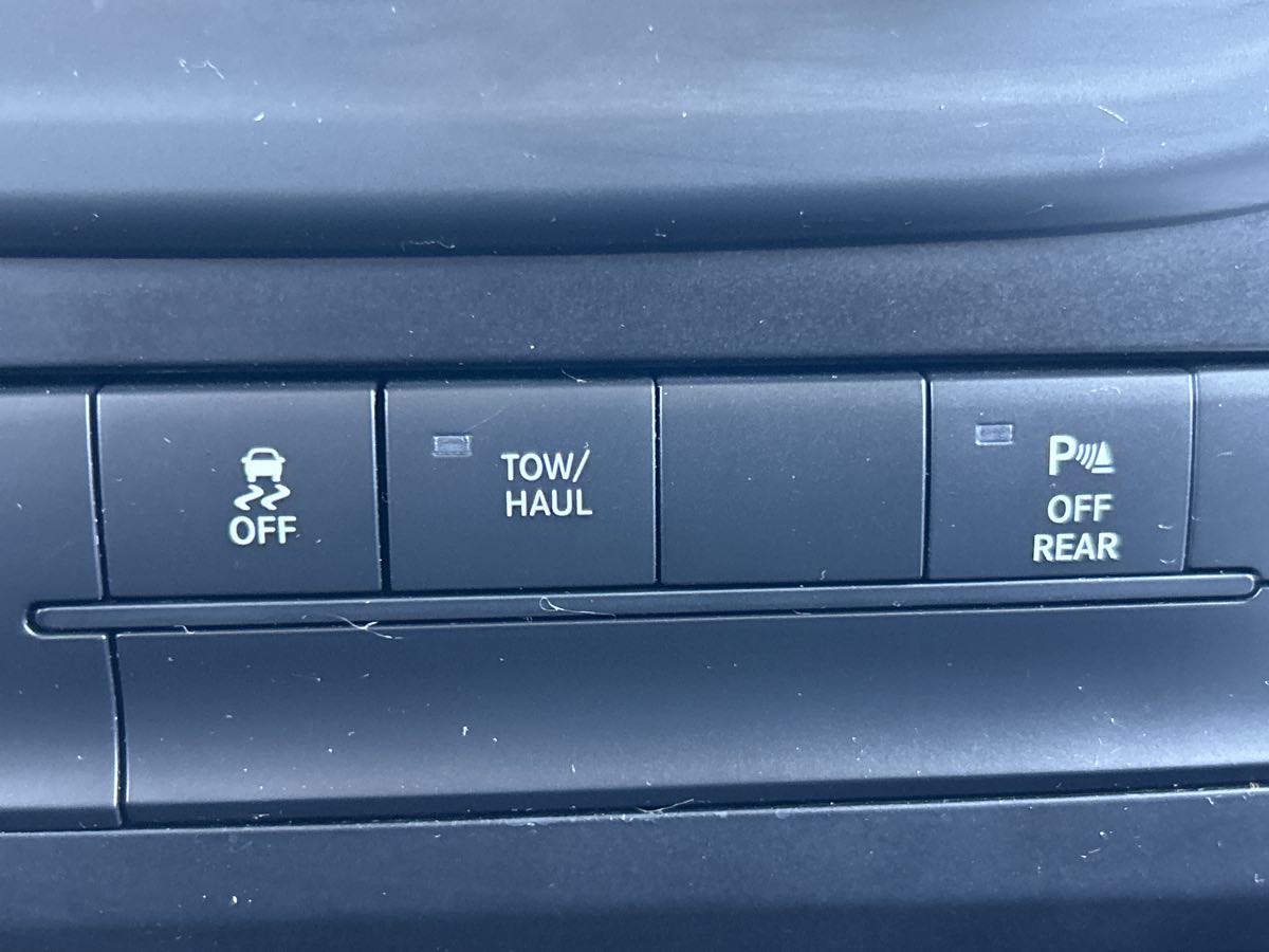 Vehicle image 19 of 23