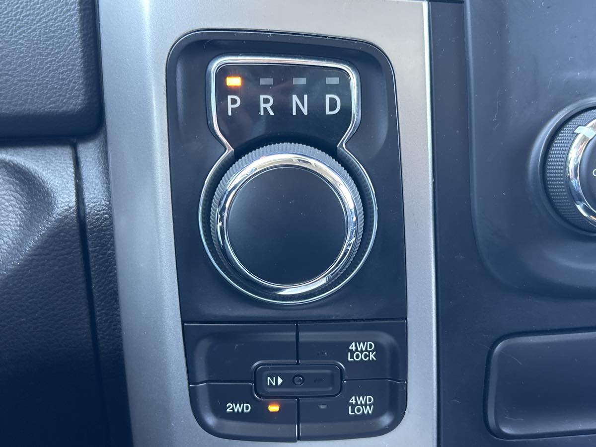 Vehicle image 20 of 23