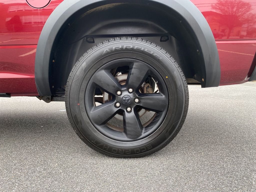 Vehicle image 29 of 31