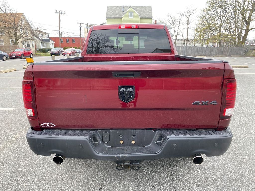 Vehicle image 7 of 31
