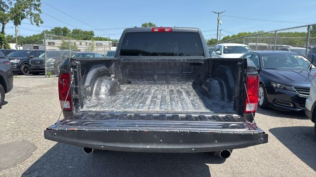Vehicle image 23 of 27