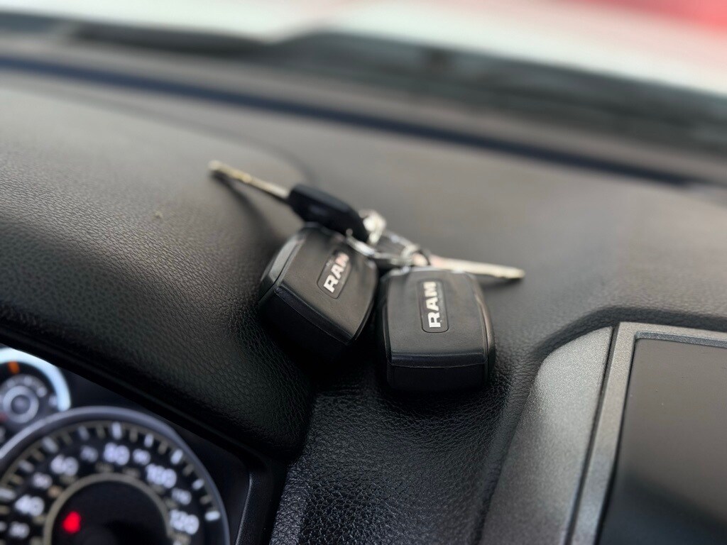 Vehicle image 42 of 57