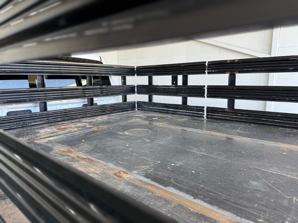 Vehicle image 21 of 57