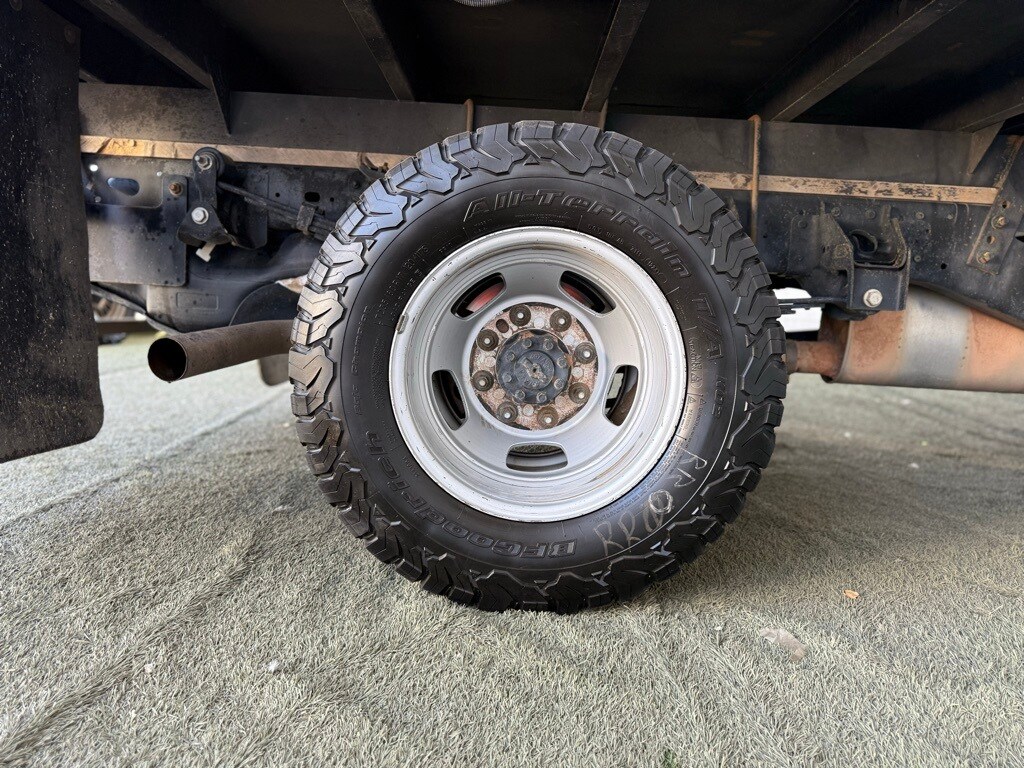 Vehicle image 22 of 57
