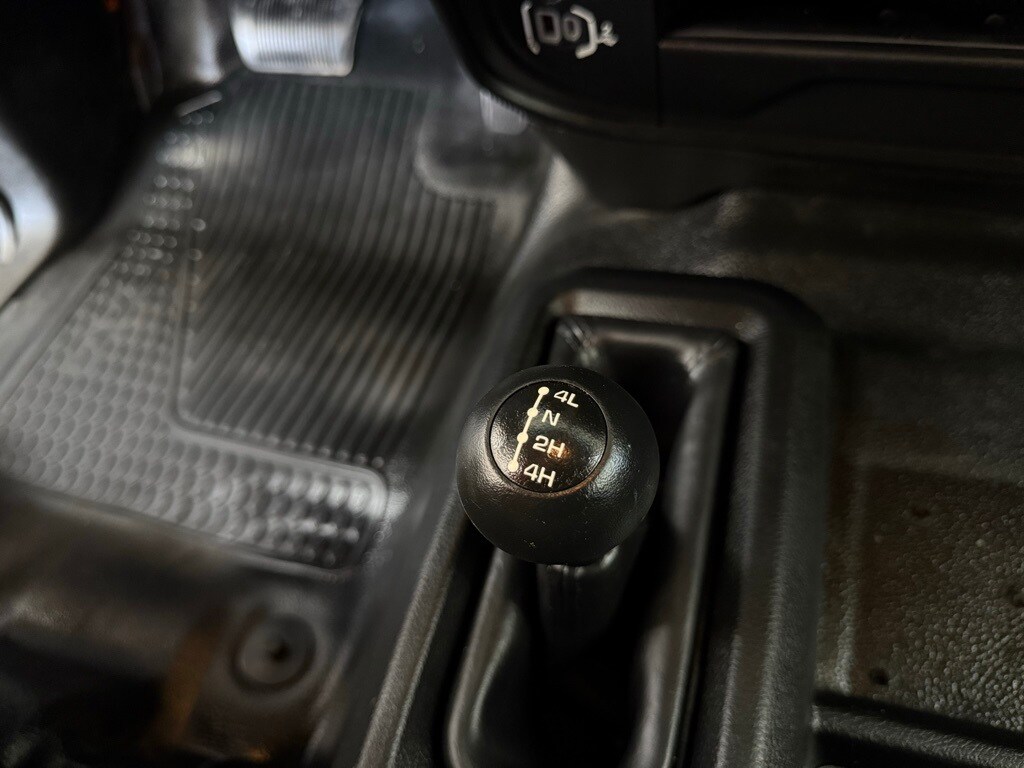 Vehicle image 34 of 57