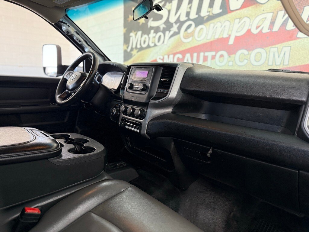 Vehicle image 56 of 57